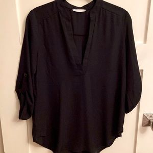 Lush women’s V-neck sheer mid-sleeve Business Casual blouse, size Small